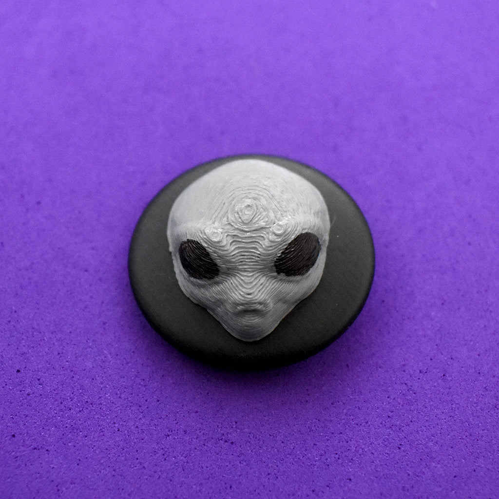 Pin 3D Alien de Leyendas Legendarias El Podcast